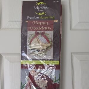 Holiday House Flag - Red and Green